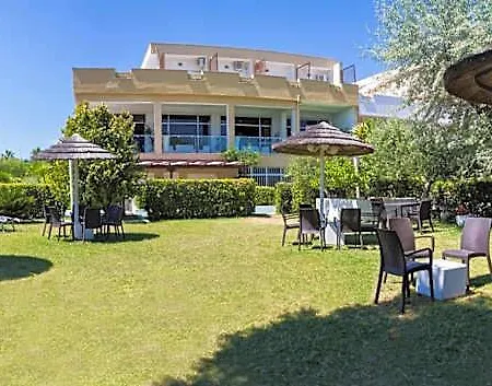 Hotell Hotel Holiday