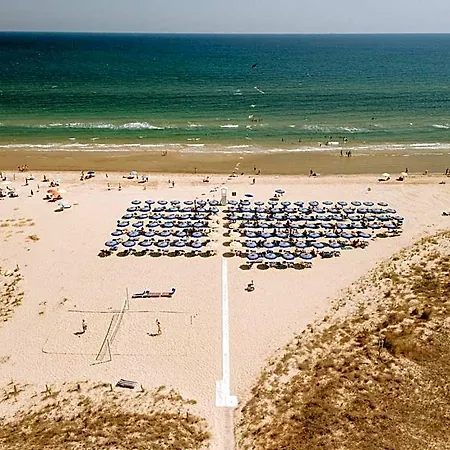 Hotel Holiday Vasto